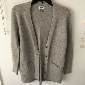 Old navy sweater
